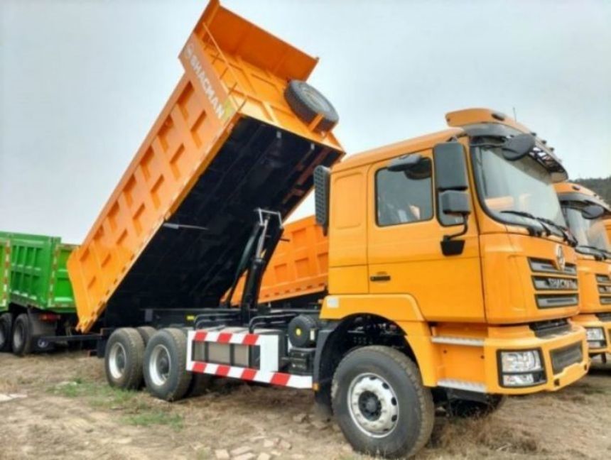 SHACMAN F3000 Tiper Truck 6x4 430 EuroII màu vàng với mặt trước / phía sau nhiều lớp tấm mùa xuân 4 tấm chính 4 Vít hình U