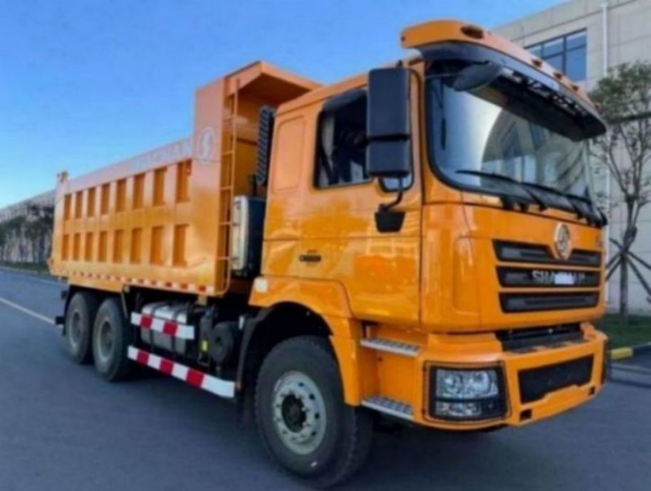 SHACMAN Xuất khẩu Chiếc xe tải F3000 6x4 380 EuroII Màu vàng Kinh nghiệm lái xe sang trọng