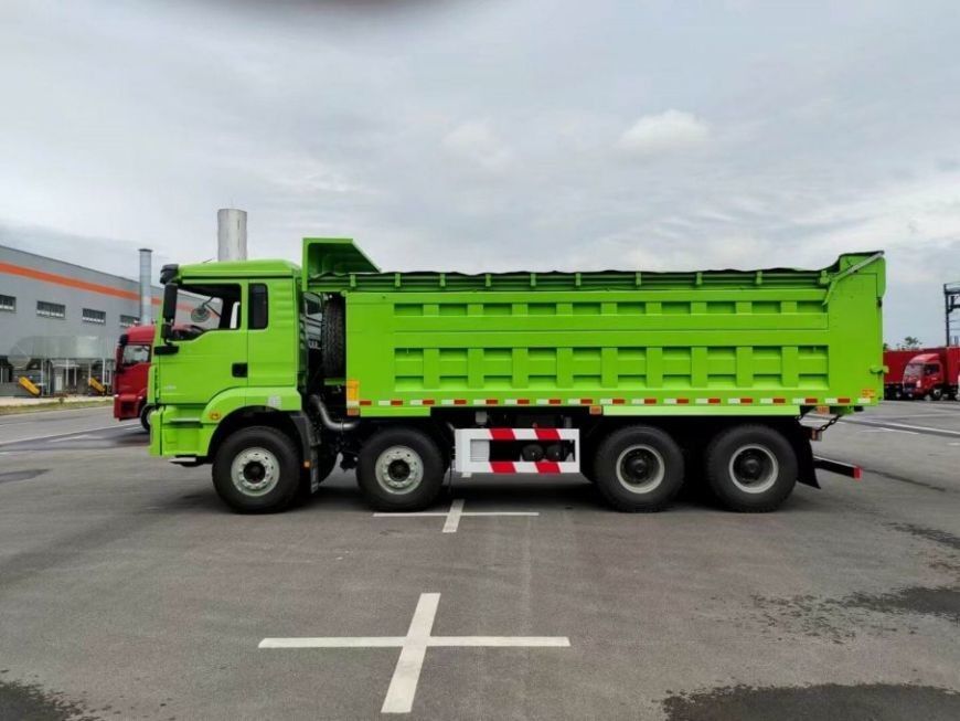 9.5T SHACMAN H3000 Dump Truck 8x4 430 EuroV Green Dump Truck MAN axles 2 * 16T