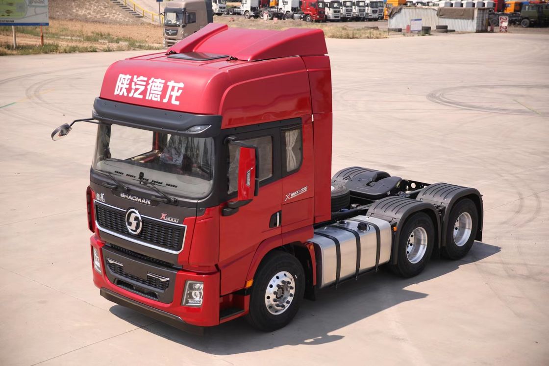 WP12.460E50 Động cơ và bộ lọc không khí thông thường được trang bị SHACMAN X5000 đầu máy kéo 6x4 460HP EuroV đầu máy kéo xe tải màu đỏ