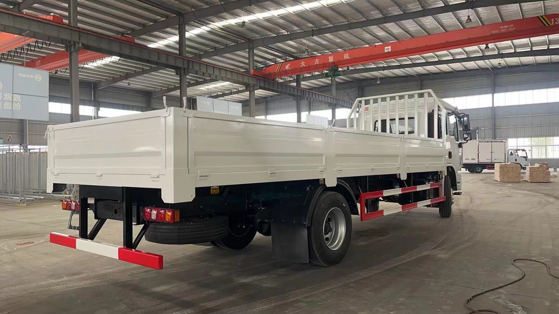 SHACMAN L3000 4X2 10 Tons Capacity Loading Cargo Truck 240HP Truck Truck Trong chất lượng tốt