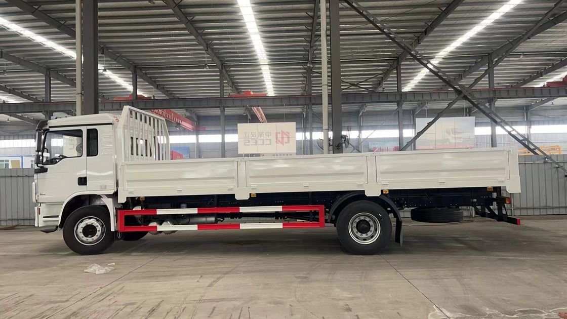 SHACMAN L3000 4X2 10 Tons Capacity Loading Cargo Truck 240HP Truck Truck Trong chất lượng tốt