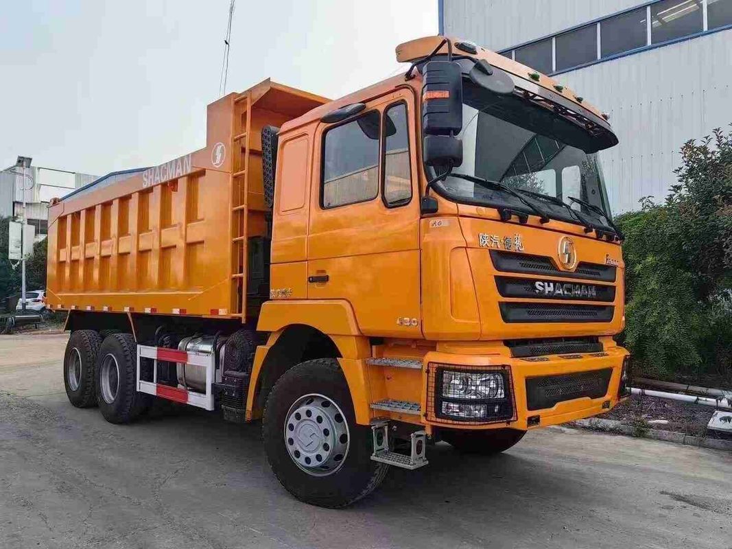 Neon Red Heavy Dump Truck 20 mét khối Capacity MAN Axle Collision Mitigation System