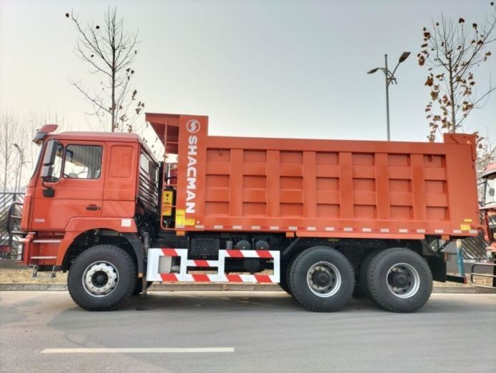 Neon Red Dump Truck 25tons Capacity 20 cubic yards Dump Body MAN Axle Diesel