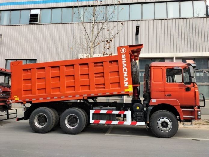 Neon Red Dump Truck 25tons Capacity 20 cubic yards Dump Body MAN Axle Diesel