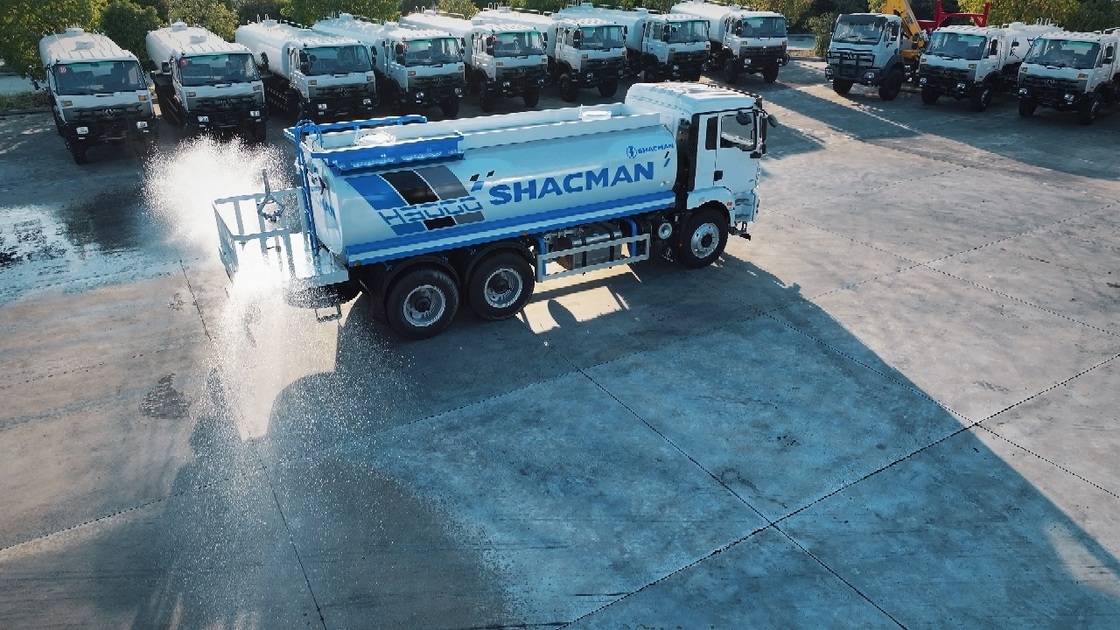 Xe bồn nước SHACMAN H3000 4X2, động cơ 336HP, bồn 10m³ và tay lái bên trái, tiêu chuẩn Euro II